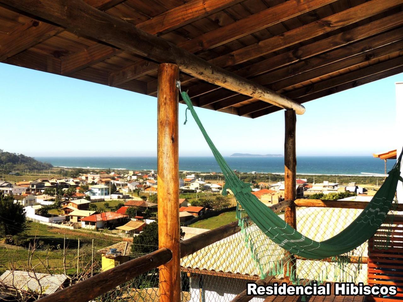 Residencial Hibiscos - Vista Mar Villa Гаропаба Екстериор снимка