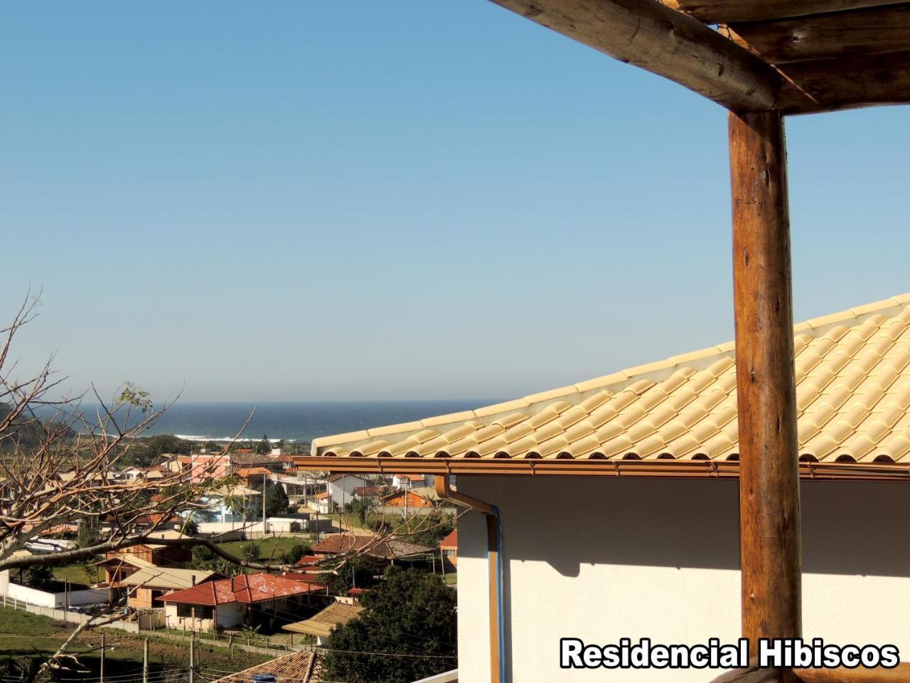 Residencial Hibiscos - Vista Mar Villa Гаропаба Екстериор снимка