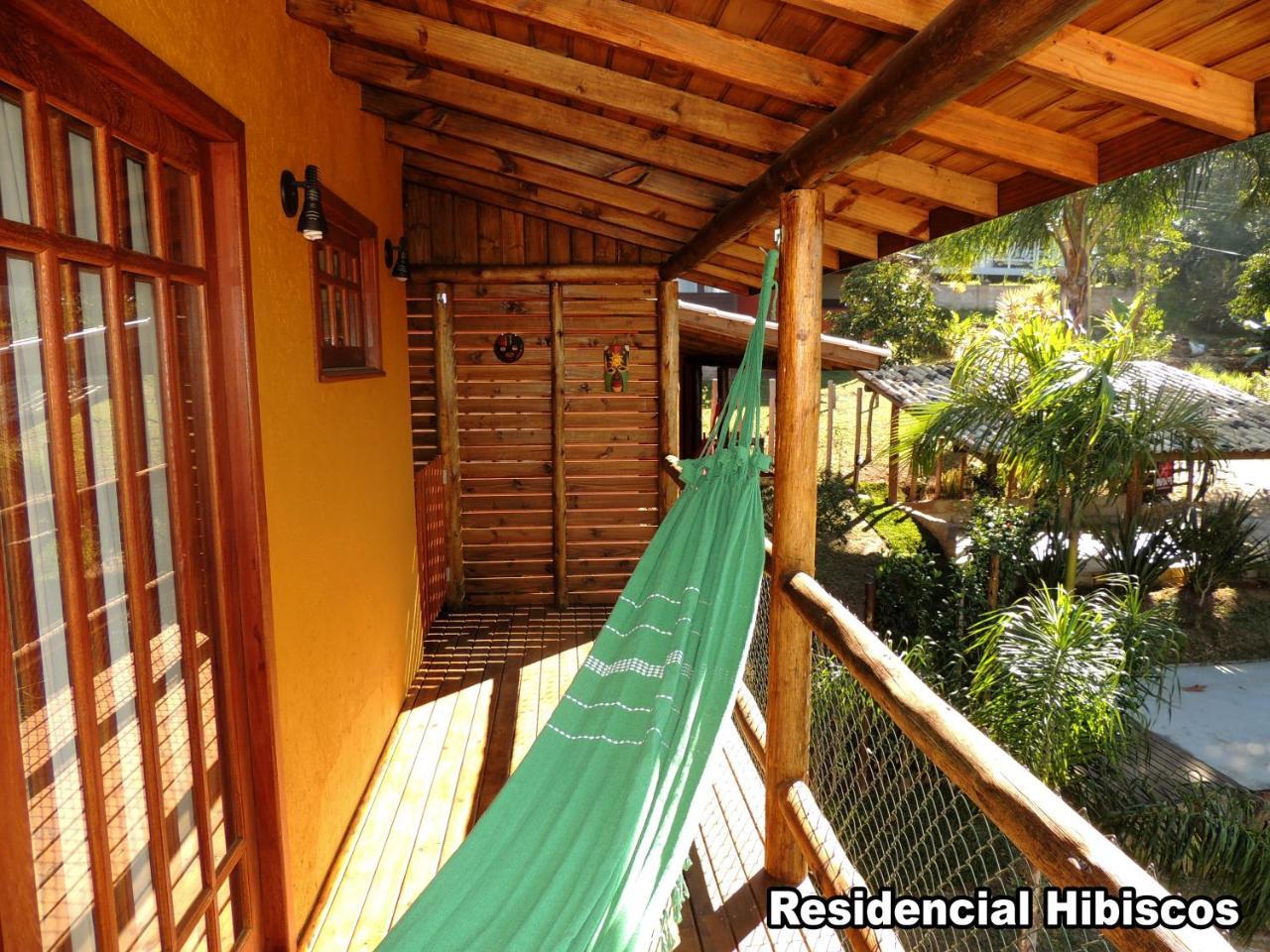 Residencial Hibiscos - Vista Mar Villa Гаропаба Екстериор снимка